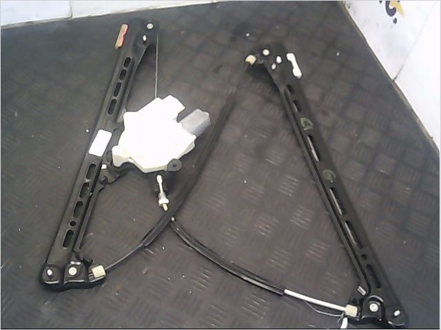 MECANISME+MOTEUR LEVE-GLACE AVG 2 - Auto Moto Center
