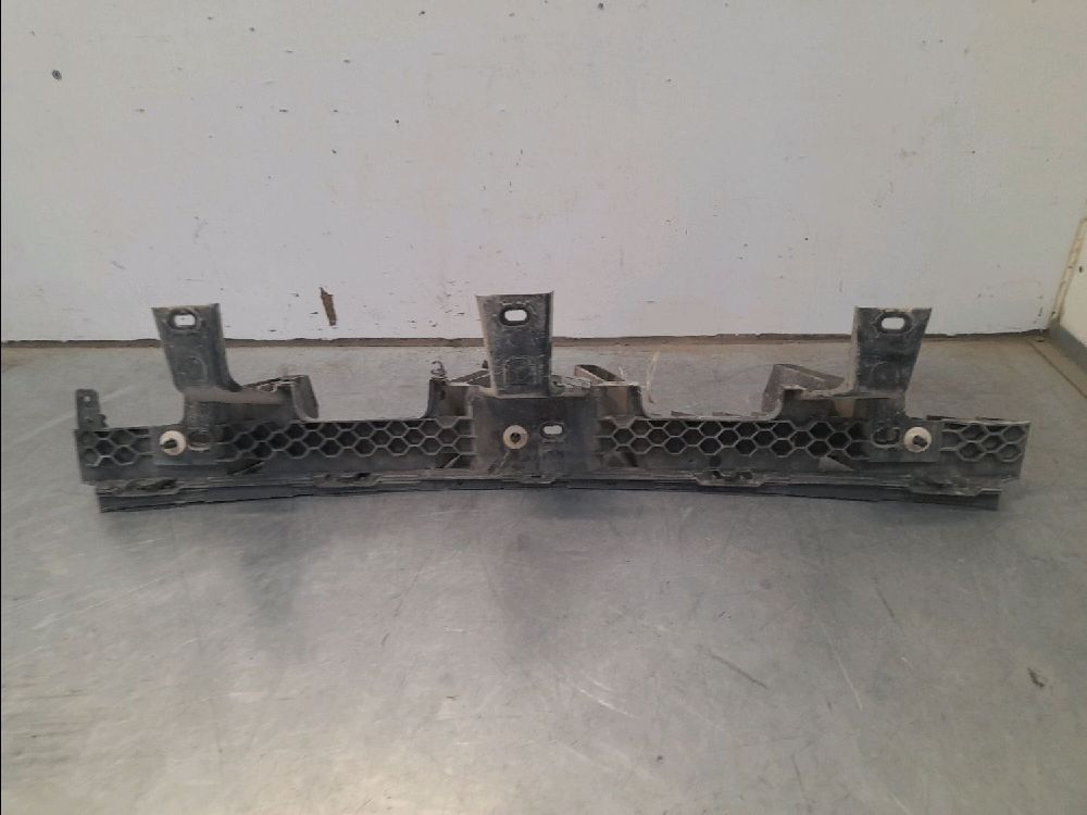 SUPPORT CENTRAL PARE-CHOC AR 1 - Auto Moto Center