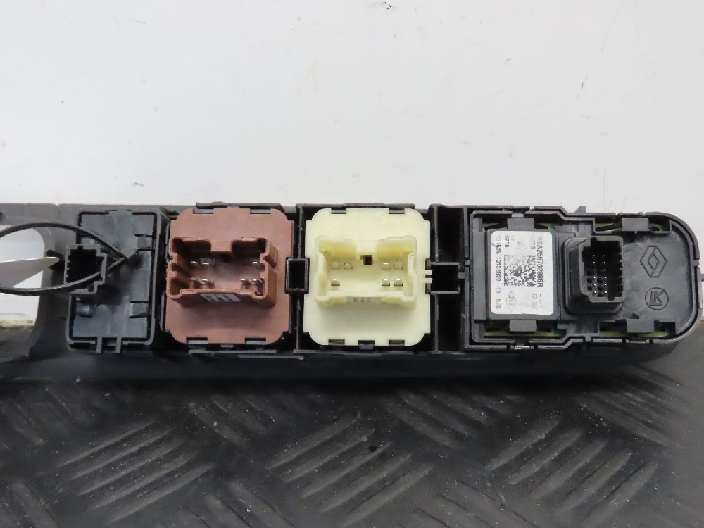 COMMANDE LEVE-GLACE PORTE AVG 3 - Auto Moto Center