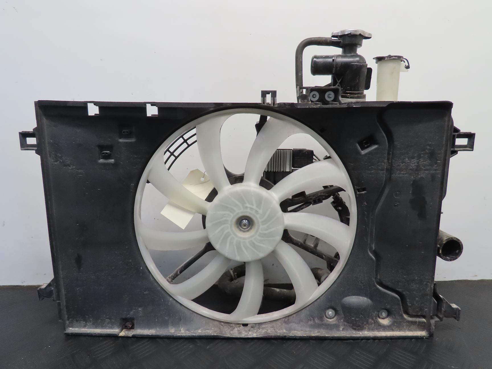 VENTILATEUR DE REFROIDISSEMENT 4 - Auto Moto Center